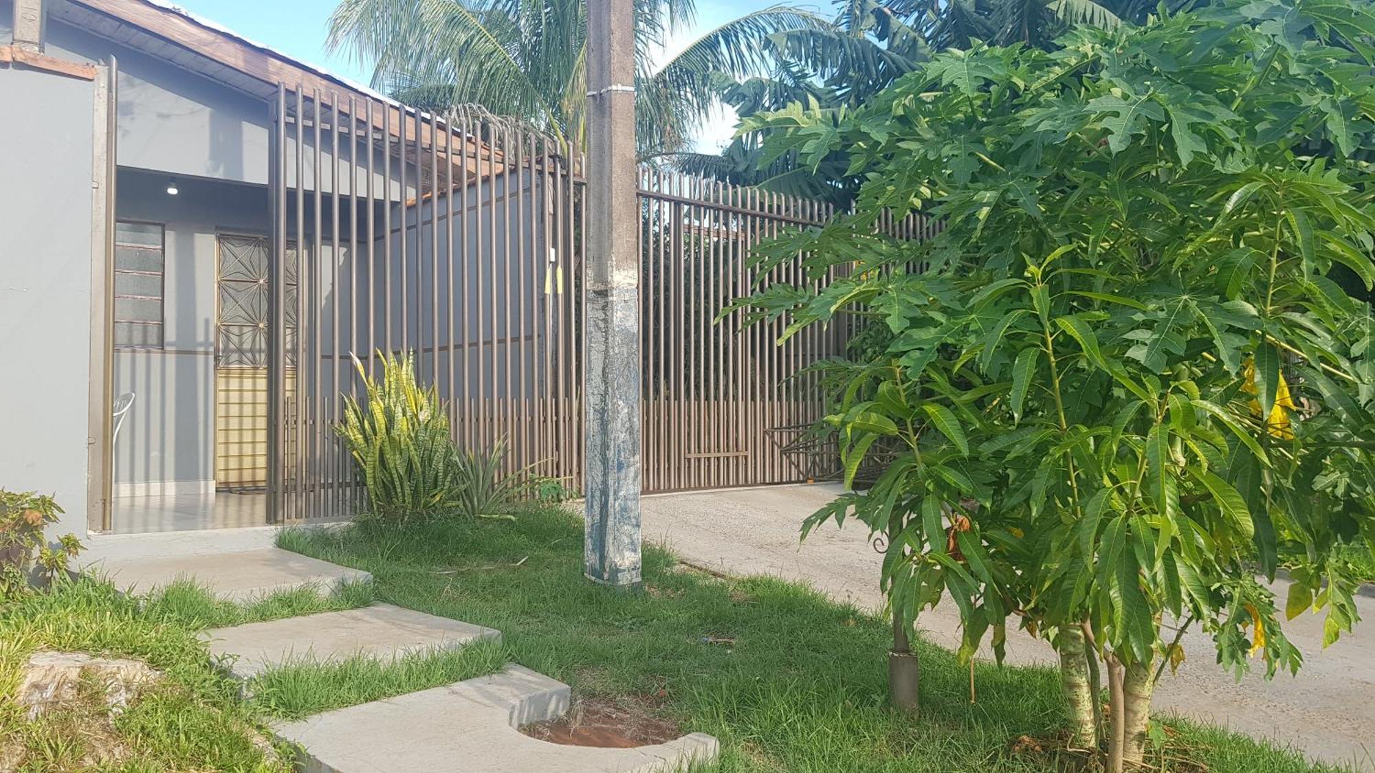 Casa No Centro De Foz! Ar-Condicionado, Smart Tv, Wi-Fi, Cozinha, Ventilador E 4 Camas Apartment Foz do Iguacu Exterior photo