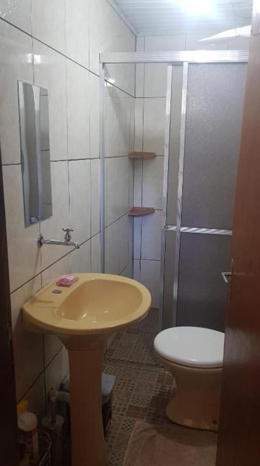 Casa No Centro De Foz! Ar-Condicionado, Smart Tv, Wi-Fi, Cozinha, Ventilador E 4 Camas Apartment Foz do Iguacu Exterior photo